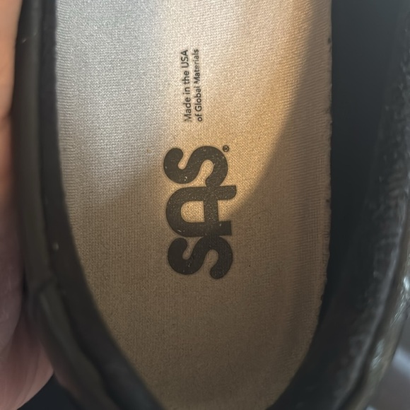 SAS Roamer Black TRIPAD Comfort Leather Loafer Size 8.5M Cut Outs Closed Toe - Picture 5 of 6